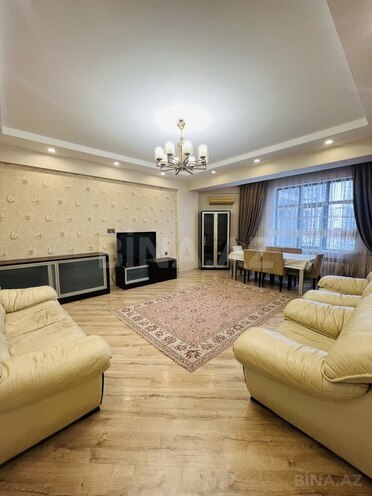 Сдаётся 3-комн. новостройка 130 м², м. Нариман Нариманов, photo 1 from 18