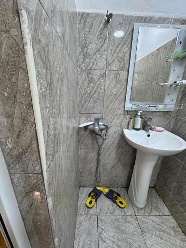 Satılır 2 otaqlı köhnə tikili 20 m², Qara Qarayev m., photo 11 from 14