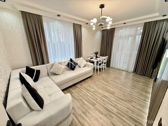 Продаётся 2-комн. вторичка 42 м², м. Нефтчиляр, photo 8 from 14