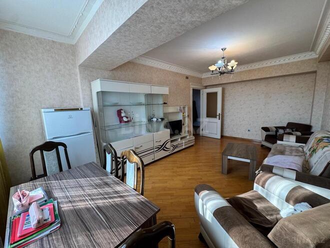 Satılır 2 otaqlı köhnə tikili 70 m², Azadlıq Prospekti m., photo 3 from 27