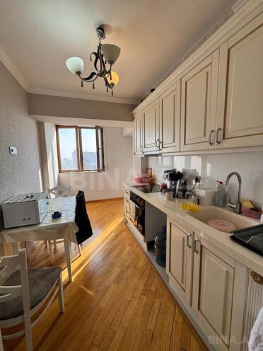 Satılır 2 otaqlı köhnə tikili 70 m², Azadlıq Prospekti m., photo 15 from 27