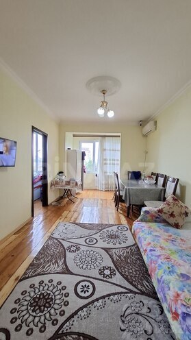 Продаётся 2-комн. вторичка 40 м², м. Азадлыг проспекти, photo 3 from 9