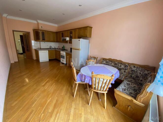 İcarəyə verilir 4 otaqlı yeni tikili 230 m², 28 May m., photo 12 from 26