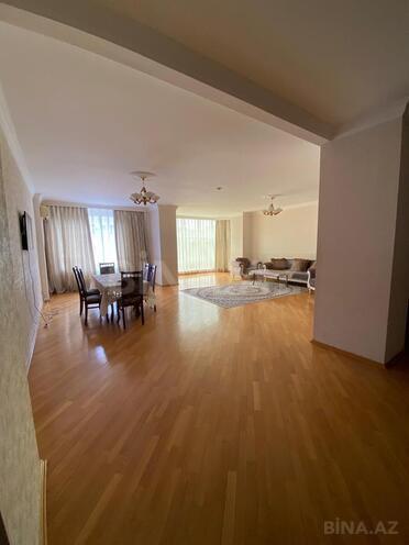 İcarəyə verilir 4 otaqlı yeni tikili 230 m², 28 May m., photo 19 from 26