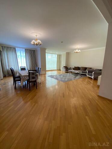 İcarəyə verilir 4 otaqlı yeni tikili 230 m², 28 May m., photo 20 from 26