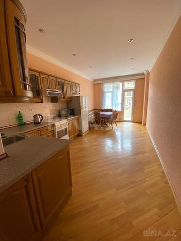 İcarəyə verilir 4 otaqlı yeni tikili 230 m², 28 May m., photo 6 from 26