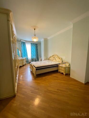 İcarəyə verilir 4 otaqlı yeni tikili 230 m², 28 May m., photo 22 from 26