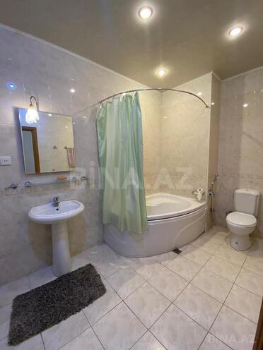 İcarəyə verilir 4 otaqlı yeni tikili 230 m², 28 May m., photo 24 from 26