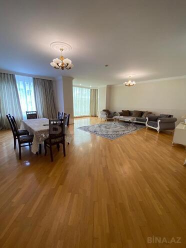 İcarəyə verilir 4 otaqlı yeni tikili 230 m², 28 May m., photo 18 from 26