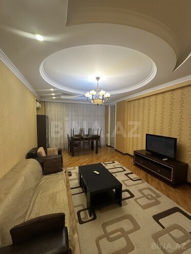 Сдаётся 3-комн. новостройка 138 м², м. Нариман Нариманов, photo 1 from 20