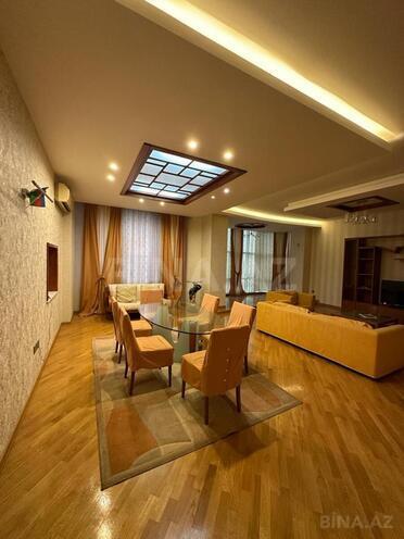 Сдаётся 3-комн. новостройка 180 м², м. 28 мая, photo 16 from 19