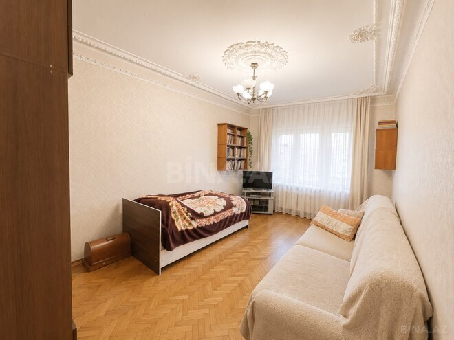 Продаётся 5-комн. вторичка 130 м², Бинагадинский р., photo 4 from 13