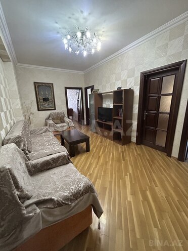 Продаётся 3-комн. новостройка 134 м², м. Кара Караев, photo 5 from 14