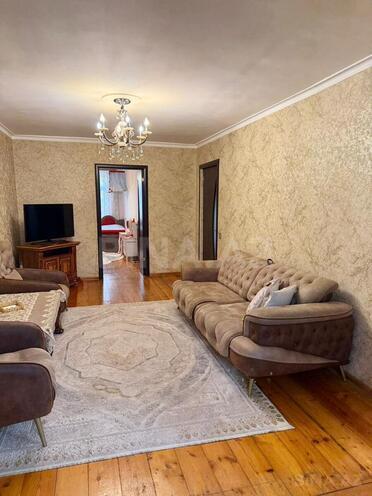 Satılır 3 otaqlı köhnə tikili 63 m², Qara Qarayev m., photo 3 from 8