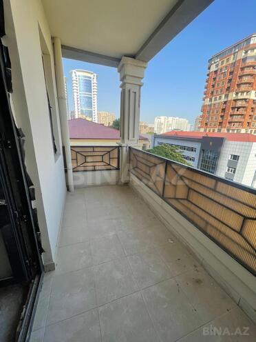 Продаётся 3-комн. новостройка 114 м², м. Низами, photo 1 from 17