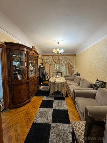 Продаётся 2-комн. вторичка 50 м², м. Нефтчиляр, photo 1 from 13