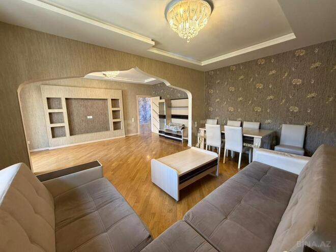 Продаётся 5-комн. вторичка 120 м², м. Халглар Достлугу, photo 1 from 20