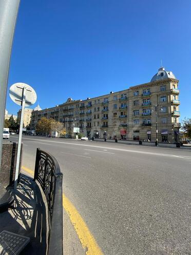 Сдаётся 3-комн. офис 75 м², м. Низами, photo 1 from 11