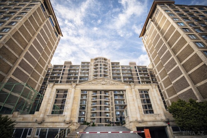 Продаётся 3-комн. новостройка 138 м², м. Гянджлик, photo 1 from 15