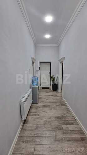 Продаётся 4-комн. вторичка 110 м², м. Низами, photo 16 from 20