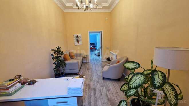 Продаётся 4-комн. вторичка 110 м², м. Низами, photo 4 from 20