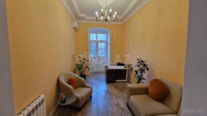 Продаётся 4-комн. вторичка 110 м², м. Низами, photo 3 from 20