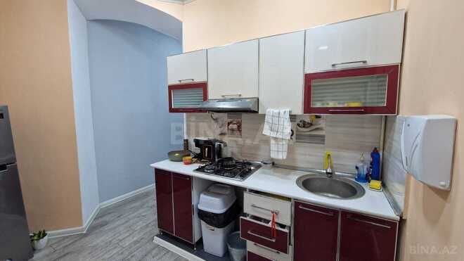 Продаётся 4-комн. вторичка 110 м², м. Низами, photo 12 from 20