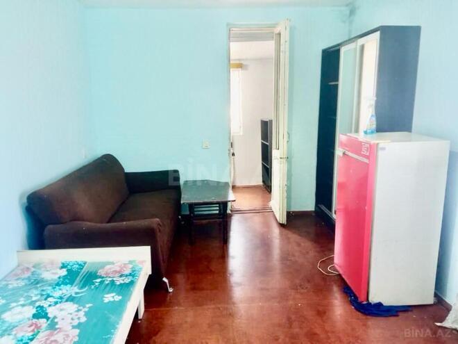 Сдаётся 2-комн. вторичка 40 м², м. Нефтчиляр, photo 1 from 9