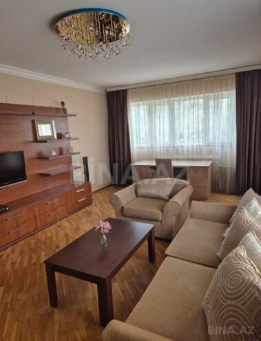 Сдаётся 2-комн. новостройка 85 м², м. Ичеришехер, photo 1 from 11