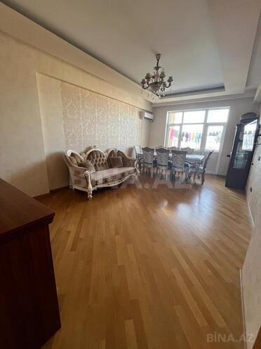 Продаётся 2-комн. новостройка 93 м², м. Иншаатчылар, photo 1 from 19