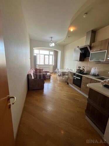 Продаётся 2-комн. новостройка 93 м², м. Иншаатчылар, photo 11 from 19