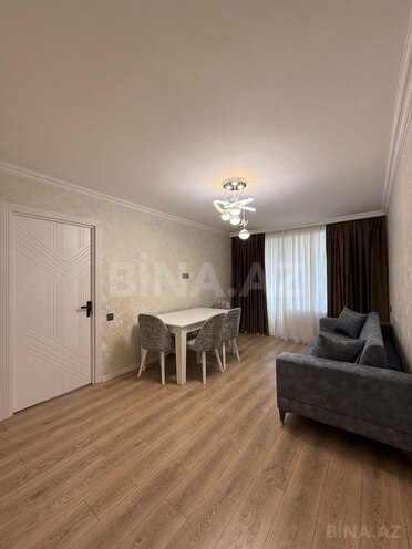 Продаётся 2-комн. вторичка 62 м², м. Кара Караев, photo 4 from 19