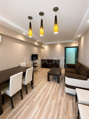 Продаётся 2-комн. вторичка 70 м², Ясамальский р., photo 3 from 15
