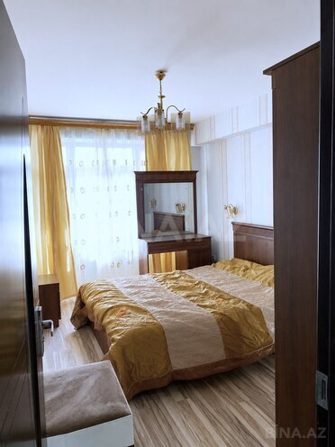 Продаётся 2-комн. вторичка 70 м², Ясамальский р., photo 5 from 15