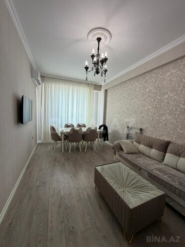 Сдаётся 2-комн. новостройка 65 м², photo 1 from 11