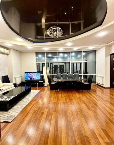 Сдаётся 3-комн. новостройка 110 м², м. Низами, photo 6 from 10