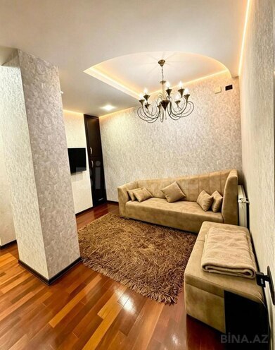 Сдаётся 3-комн. новостройка 110 м², м. Низами, photo 7 from 10