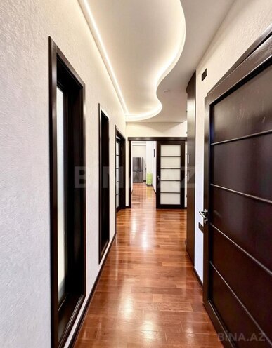 Сдаётся 3-комн. новостройка 110 м², м. Низами, photo 4 from 10