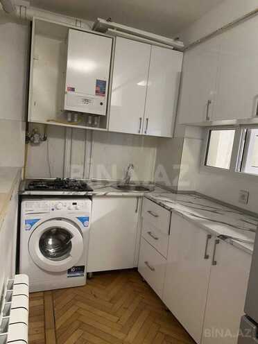 Satılır 3 otaqlı köhnə tikili 60 m², Yasamal r., photo 10 from 13