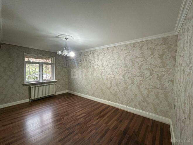 Продаётся 3-комн. вторичка 60 м², м. Ази Асланов, photo 1 from 13
