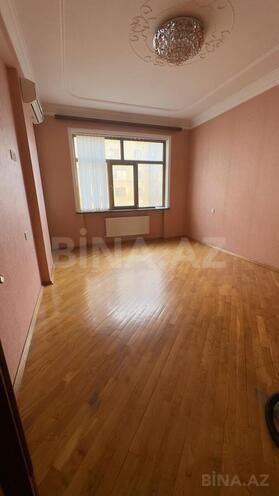 Продаётся 4-комн. новостройка 200 м², м. Низами, photo 12 from 16