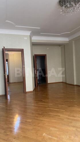 Продаётся 4-комн. новостройка 200 м², м. Низами, photo 8 from 16