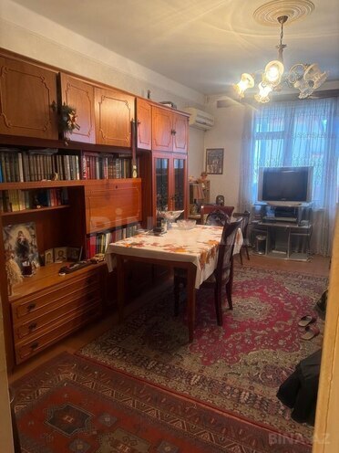 Продаётся 3-комн. вторичка 85 м², м. Халглар Достлугу, photo 1 from 6