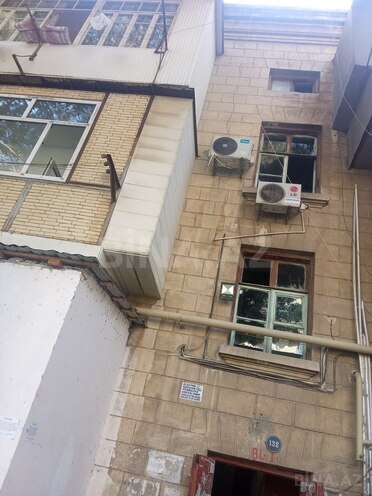 Продаётся 2-комн. вторичка 47 м², м. Нариман Нариманов, photo 1 from 10