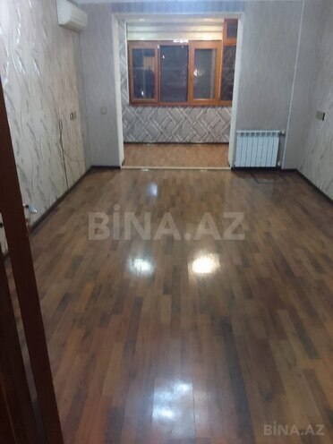 Продаётся 3-комн. вторичка 70 м², Бинагадинский р., photo 1 from 9