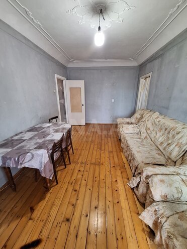 Сдаётся 2-комн. вторичка 56 м², м. Нефтчиляр, photo 3 from 8