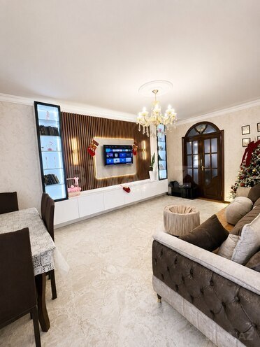 Продаётся 3-комн. вторичка 90 м², м. 20 января, photo 1 from 9