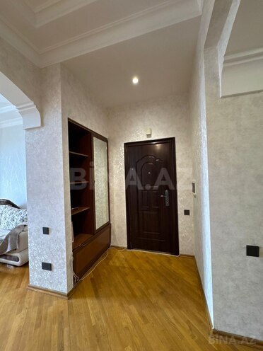 Сдаётся 3-комн. вторичка 105 м², м. Сахил, photo 13 from 19