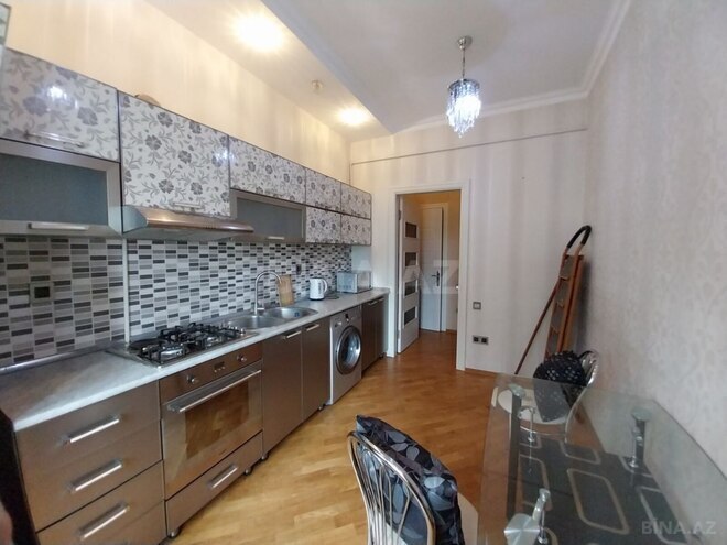 Сдаётся 2-комн. вторичка 55 м², м. Низами, photo 9 from 12