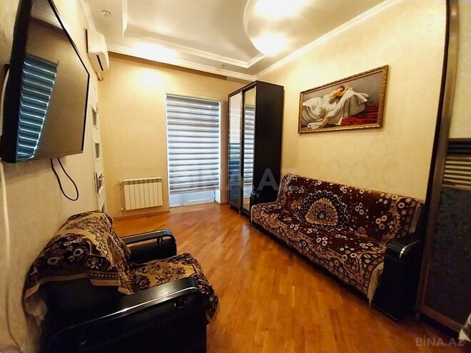 Сдаётся 2-комн. вторичка 55 м², м. Низами, photo 3 from 12